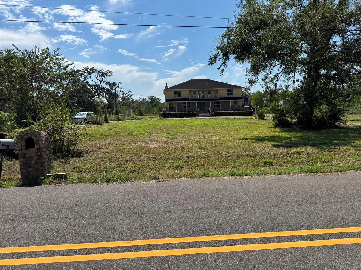 325 County Road 201, Angleton, TX 77515 - #1