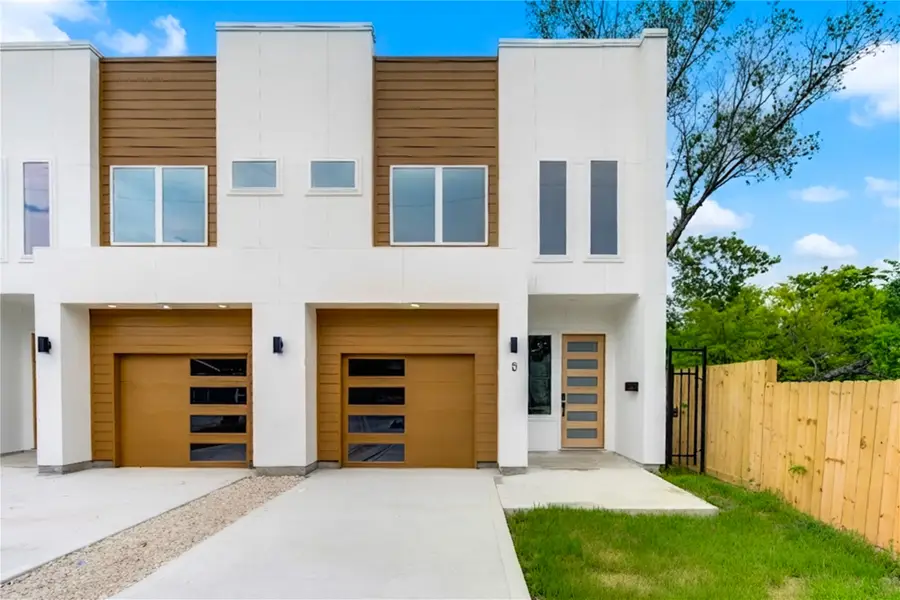 7827 Brandon Street #A/B, Houston, TX 77051 - #2