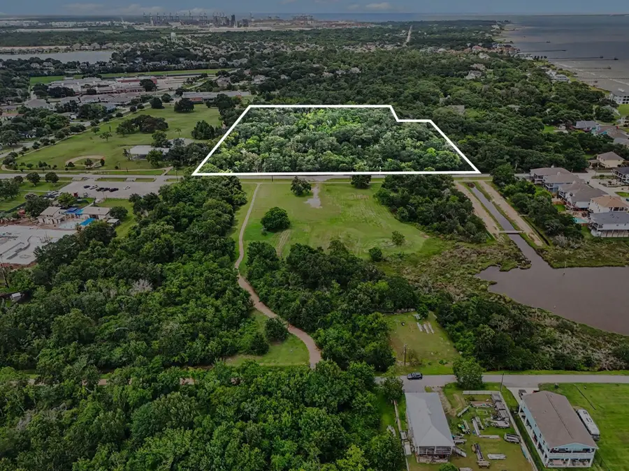 O Clopper Road, Seabrook, TX 77586 - #2