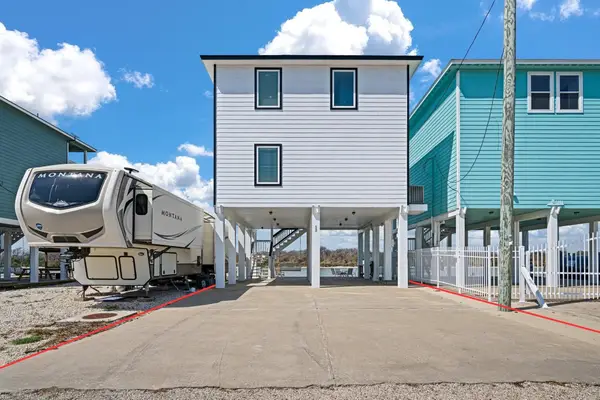 52 Fm-2031, Matagorda, TX 77414