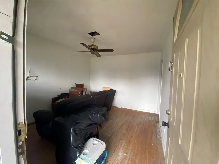 14947 Colville St, Channelview, TX 77530 - #2