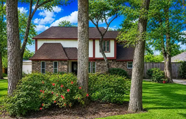 17423 Fairway Oaks Drive, Spring, TX 77379