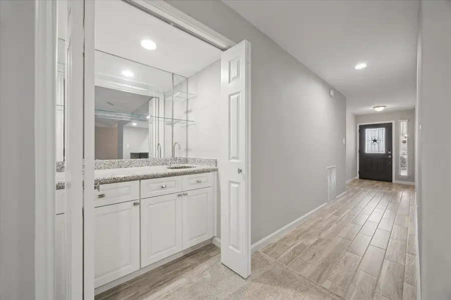 3830 Hansen Drive, Dickinson, TX 77539 - Image #3