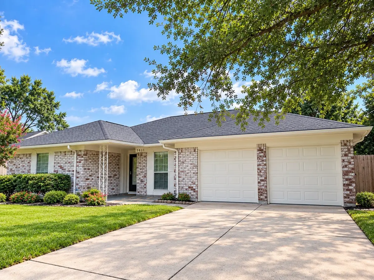 8831 Hendon Ln, Houston, TX 77036 - #1