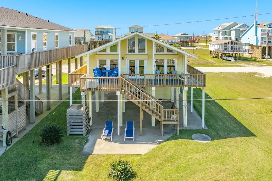 12910 Buccaneer Parkway, Freeport, TX 77541 - #3