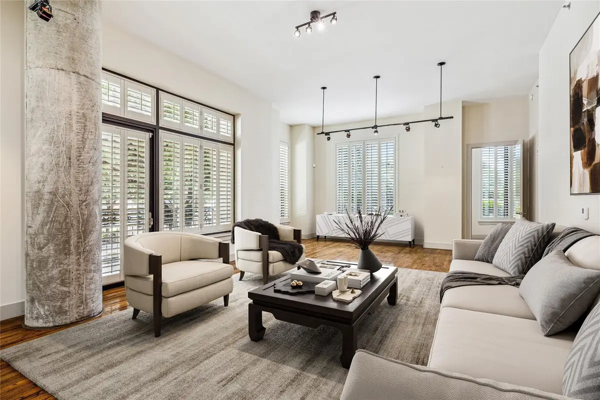 5005 Hidalgo Street #208, Houston, TX 77056 - #1