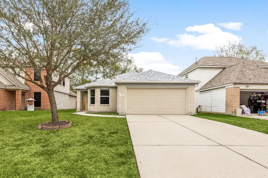 16945 Scenic Knoll, Conroe, TX 77385 - #2