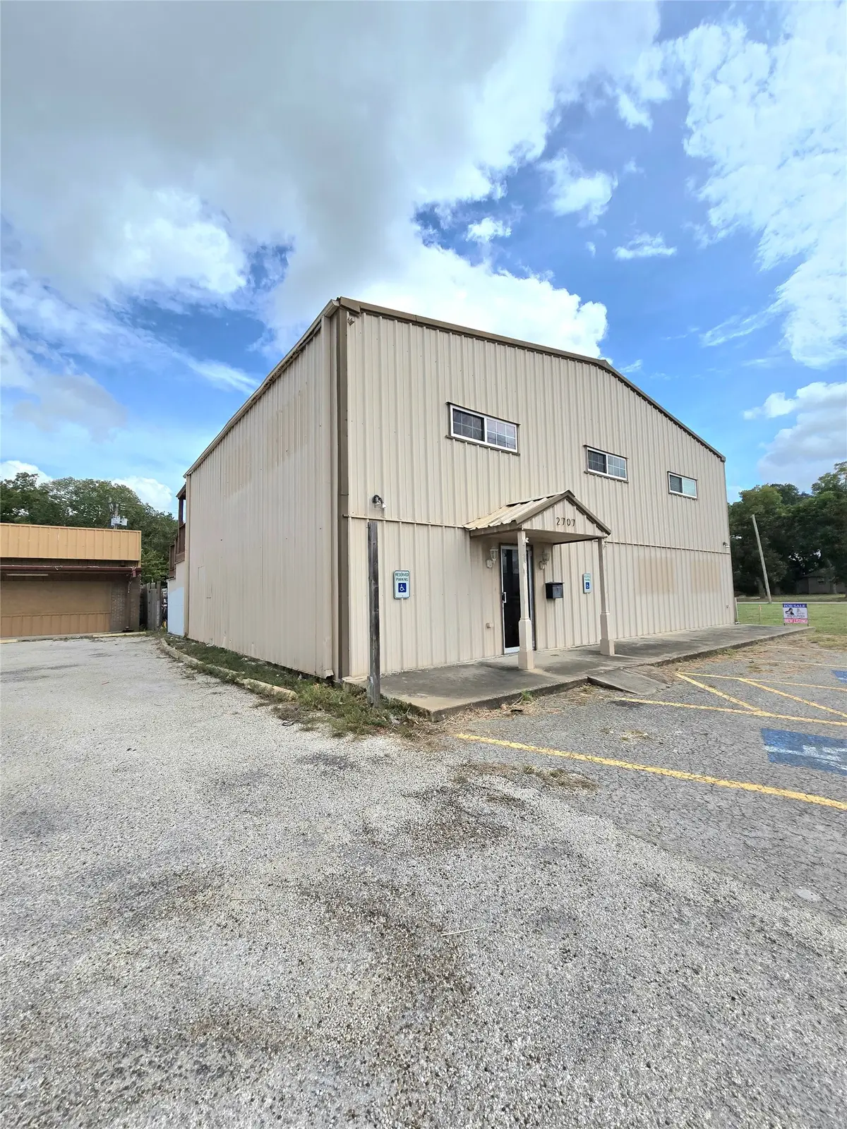 2707 Avenue F, Bay City, TX 77414 - #1