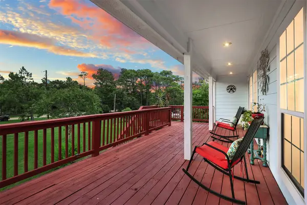 1003 S Country Club Drive, La Porte, TX 77571