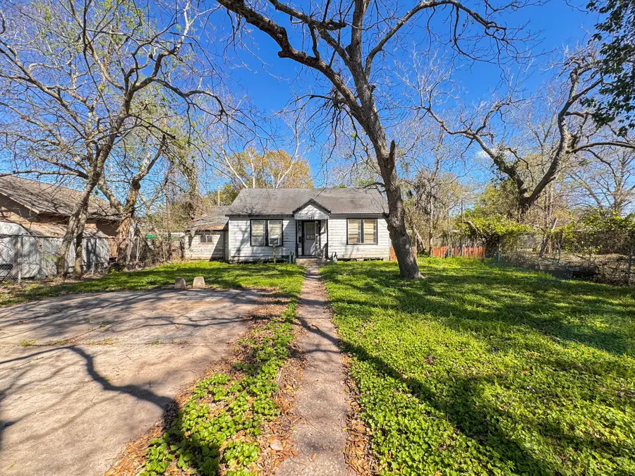 807 7th Street, Rosenberg, TX 77471 - #2