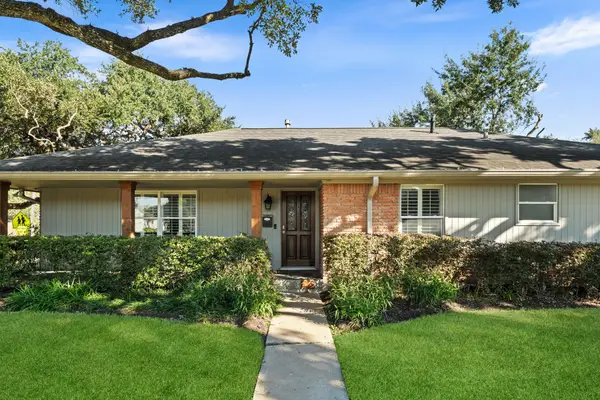 4630 Willowbend Boulevard, Houston, TX 77035