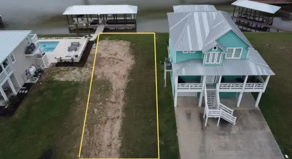 14 Alpha Slip Road, Matagorda, TX 77414