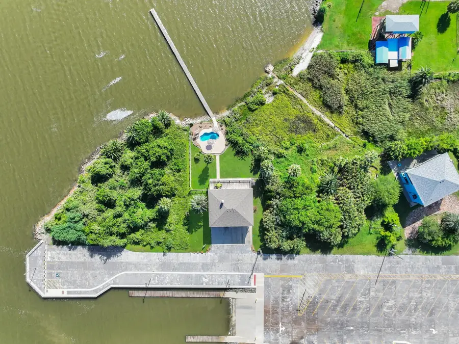 1300 Yacht Basin, Gilchrist, TX 77617 - #2