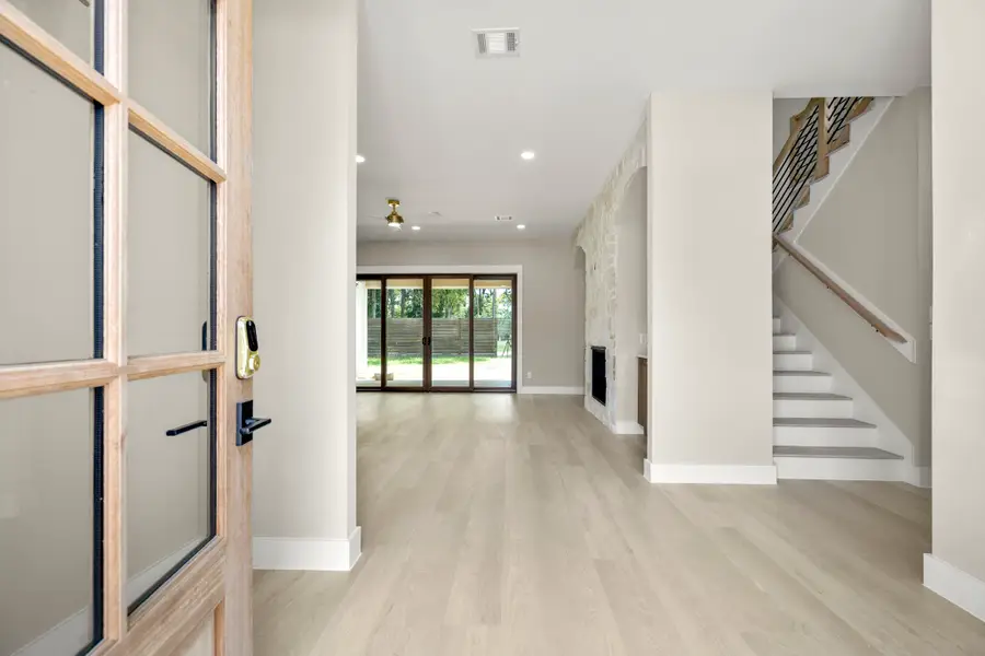 8707 Water Oak Drive, Tomball, TX 77375 - Image #2