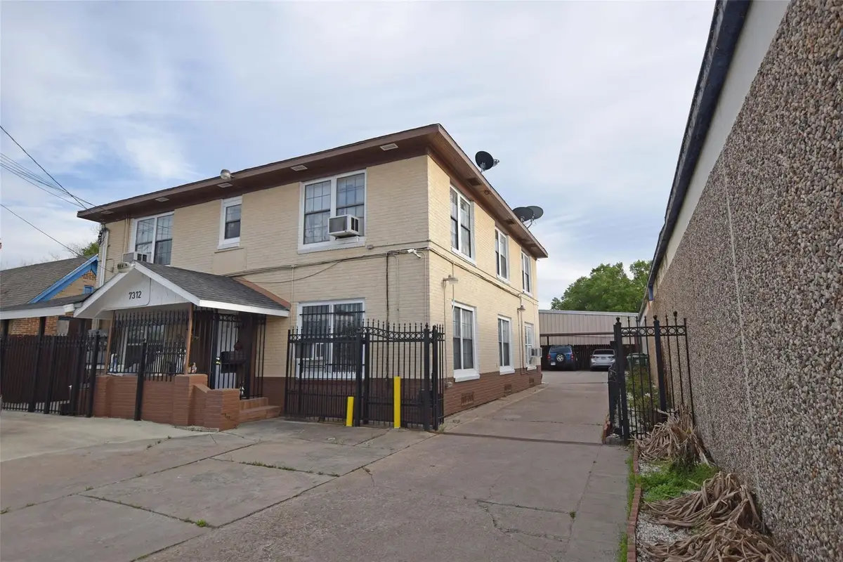 7312 Lawndale Street #4, Houston, TX 77012 - #1