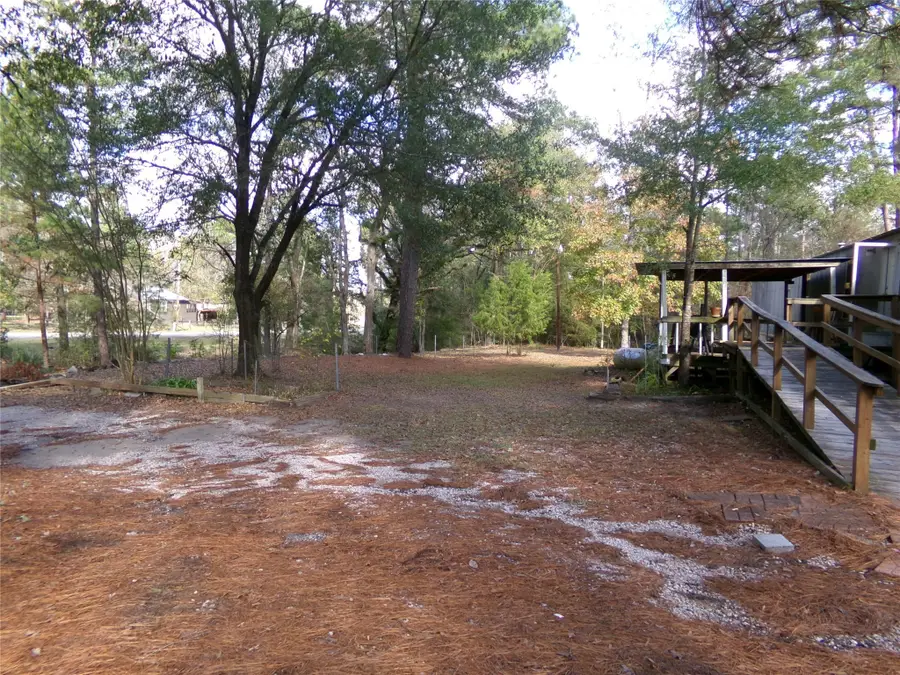 24 Fishermans Trail, Huntsville, TX 77320 - Image #2