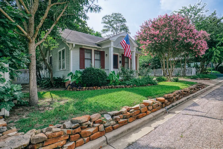 1405 S Park Street, Brenham, TX 77833 - #3