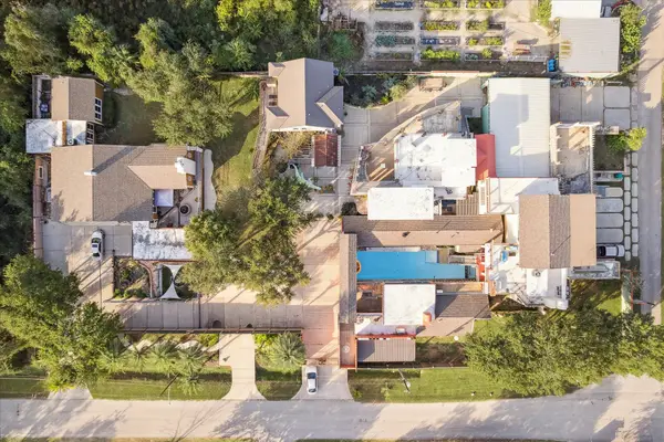 614 Pine Gully Road, Seabrook, TX 77586