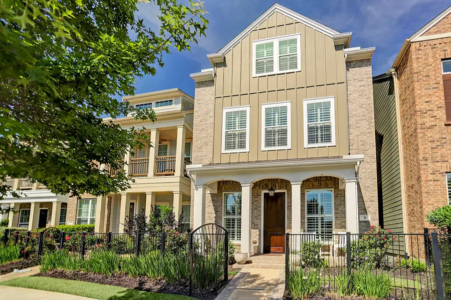 31 E Breezy Way, The Woodlands, TX 77380 - #2