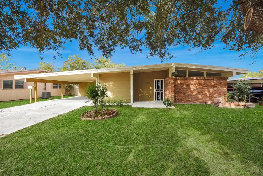 5326 Heatherbrook Drive, Houston, TX 77045 - #2