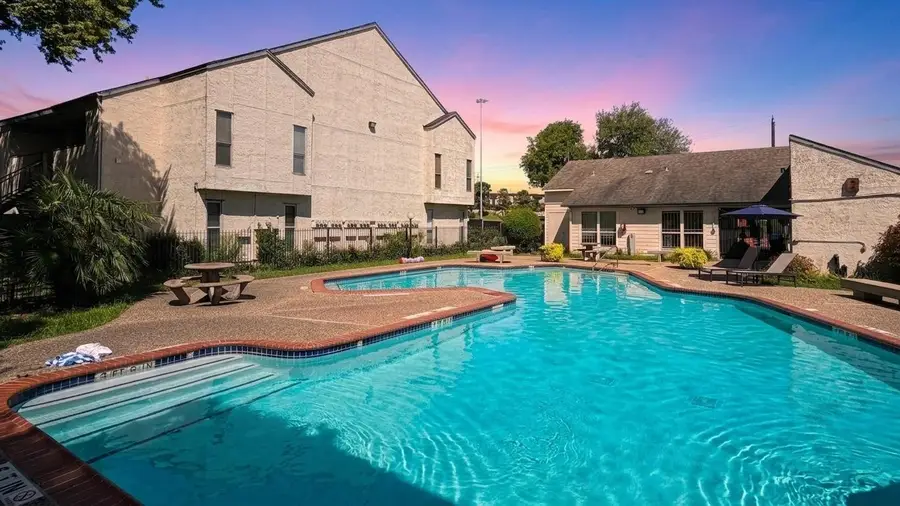 7313 Gulf Freeway #403, Houston, TX 77017 - #3