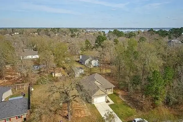 527 Autumn Lane, Livingston, TX 77351 - Image #2