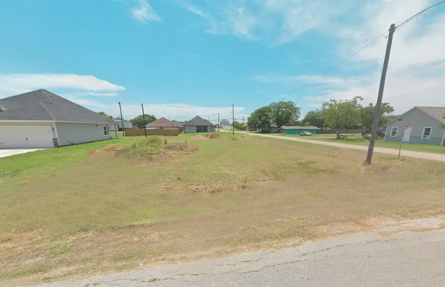 101 S Avenue C, Freeport, TX 77541 - #3