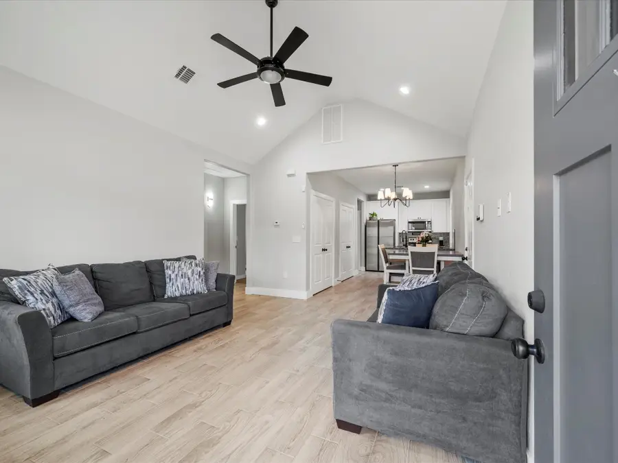 16322 Crockett Martin Estates Drive, Conroe, TX 77306 - Image #3