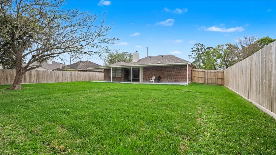 718 Fairfield Avenue, La Porte, TX 77571 - #3