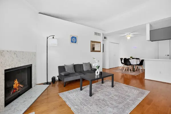 3770 Lovers Wood Lane #610, Houston, TX 77014