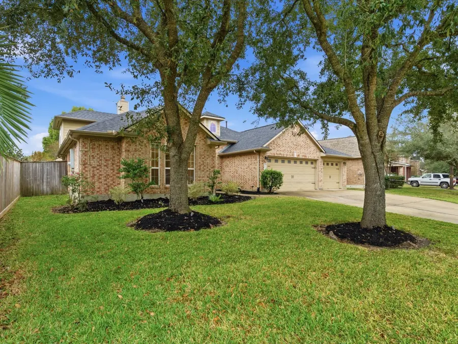 19907 Ogdenburg Falls Drive, Spring, TX 77379 - Image #2