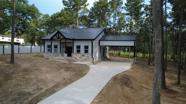 5054 Hickory Hill Road, Navasota, TX 77868