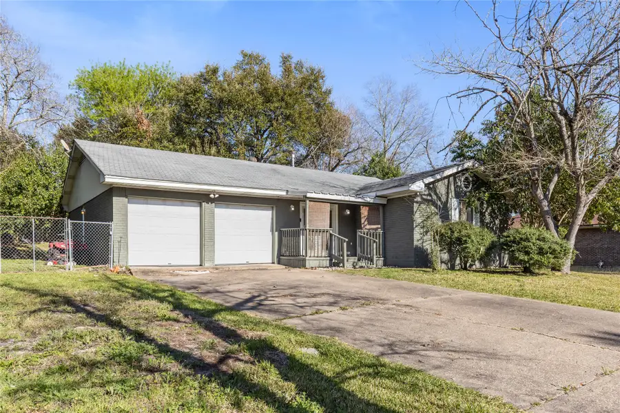 413 Far Hills Lane, Huntsville, TX 77320 - #2