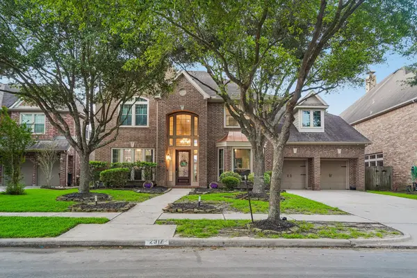 2917 Auburn Creek Lane, League City, TX 77573