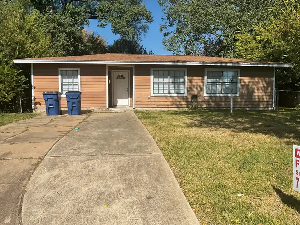 3018 Robinson Blvd, Texas City, TX 77590