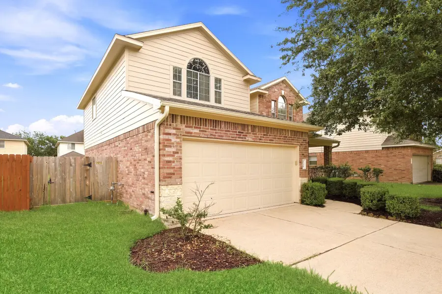 8306 Littlehip Hawthorn Drive, Baytown, TX 77523 - #2