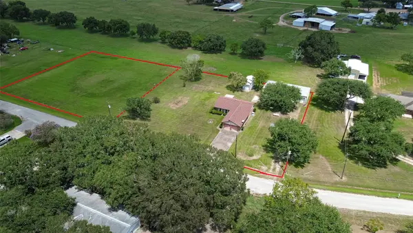 6623 Mildred Road, Needville, TX 77461