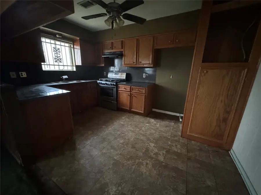 6207 Mckinstry Boulevard, Houston, TX 77085 - Image #3