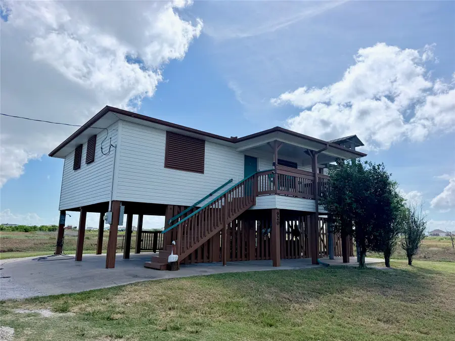 920 4th Street, Port Bolivar, TX 77650 - #2