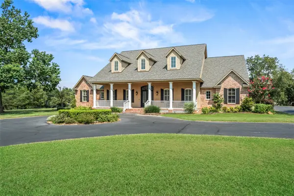 11638 Calfee Road, Conroe, TX 77304