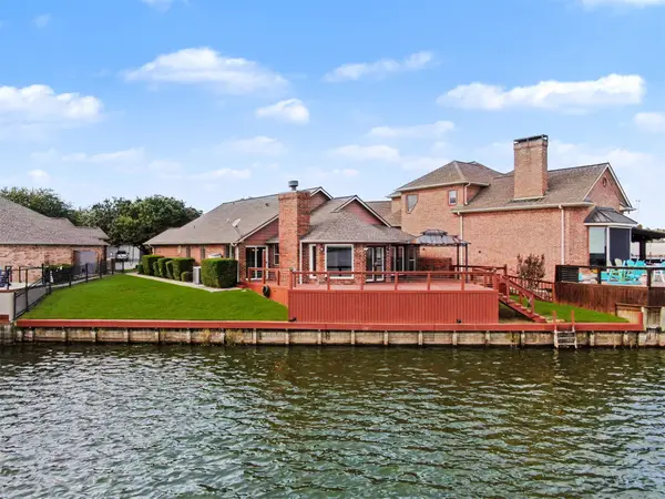 12842 Pelican Island Drive, Willis, TX 77318