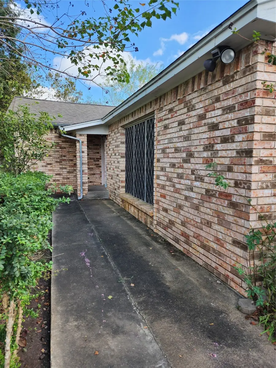 2200 Golden Avenue, Bay City, TX 77414 - Image #2