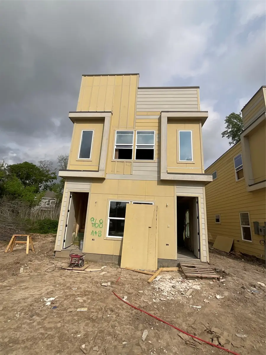 966 South Lane #A/B, Houston, TX 77088 - #2