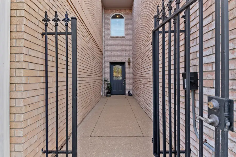 2114 Gunwale Circle, Willis, TX 77318 - Image #2