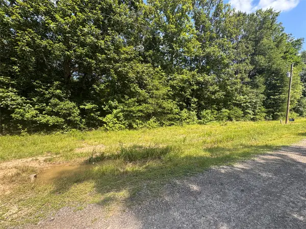 940 County Road 2147, Cleveland, TX 77327