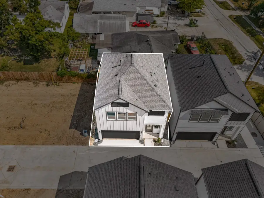 243 Rebecca Street #E, Houston, TX 77022 - Image #2