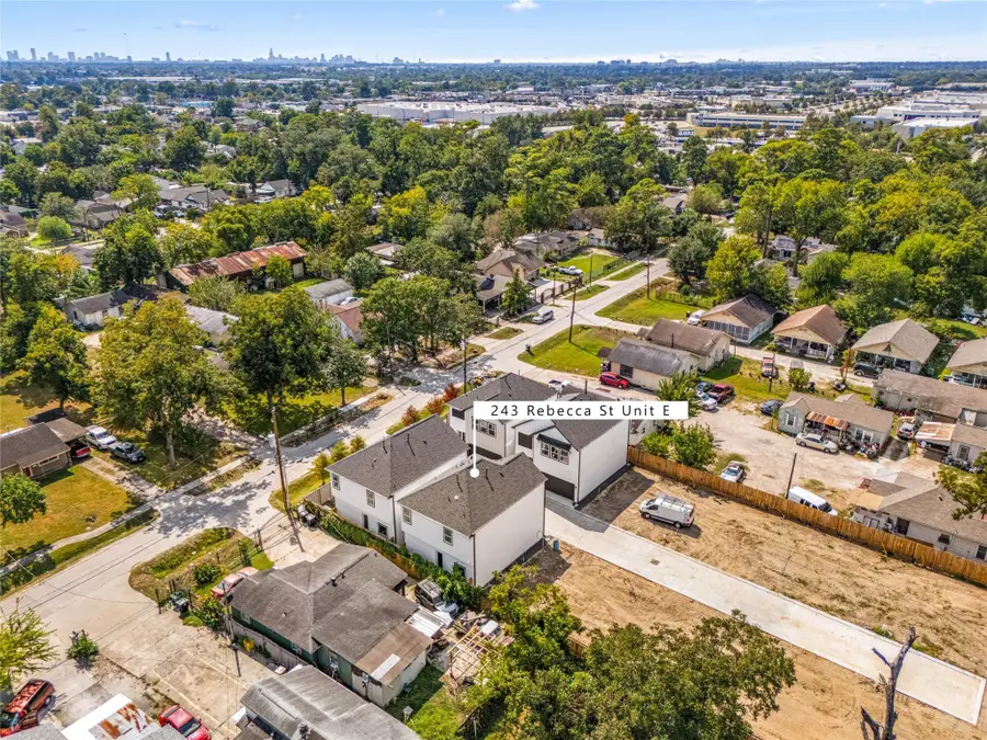 243 Rebecca Street #E, Houston, TX 77022 - Image #3