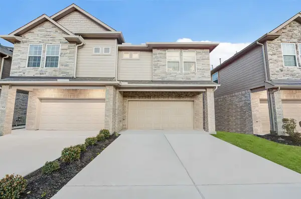 522 N 6th Street, La Porte, TX 77571