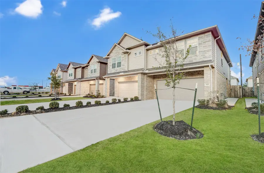 522 N 6th Street, La Porte, TX 77571 - #2