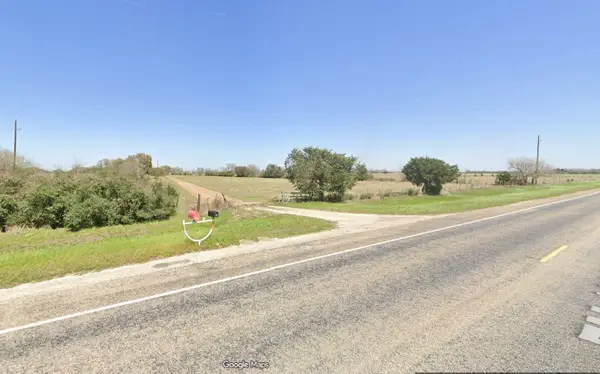 3671 W Fm 1093 Road, Wallis, TX 77485
